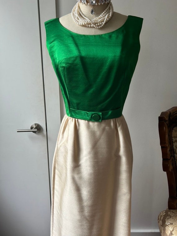 1960s Elegant Green and Cream Dress Perfect for a… - image 3