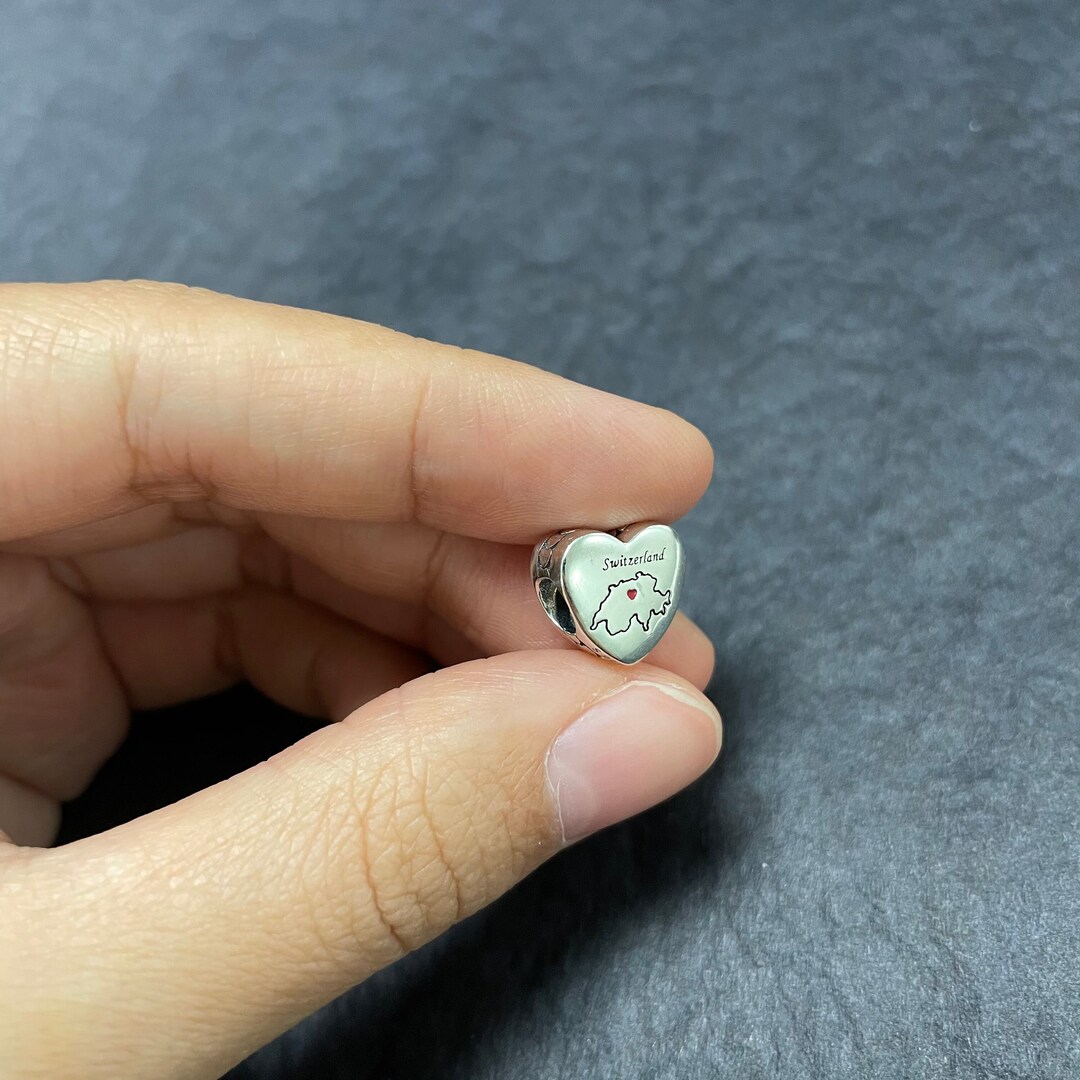 Pandora スウェーデン限定チャーム シルバー ハート il_1080xN.4485172379_dh1f.jpg