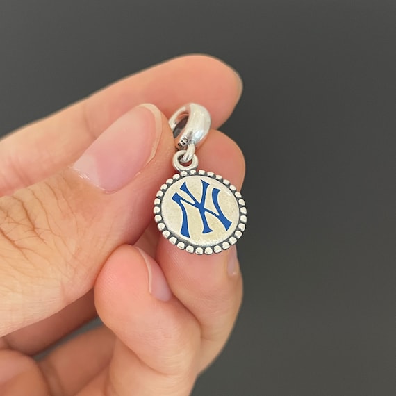 チャーム NY Pandora Charm | Pandora New York Yankees Charm Destination Charm