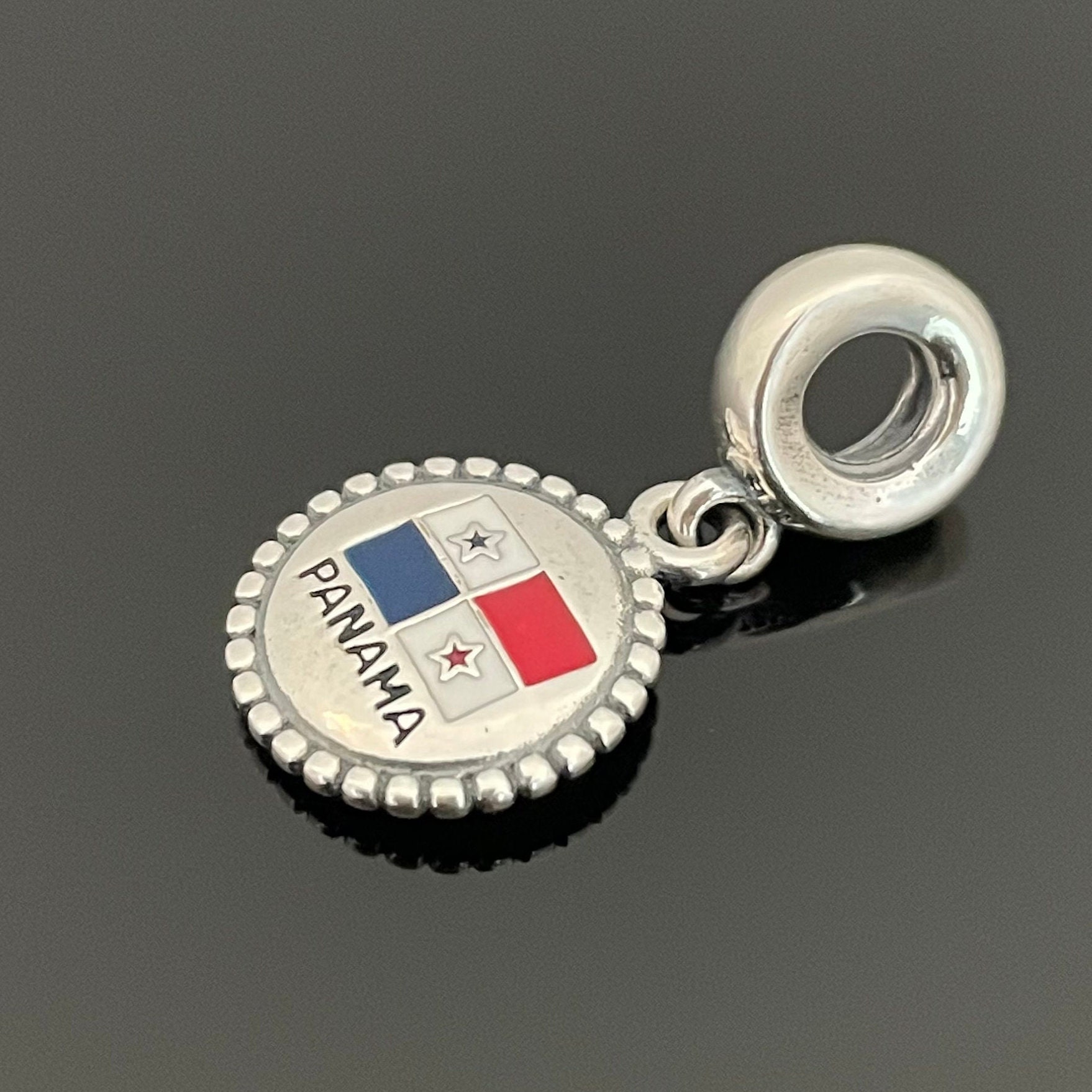 Dutch outlet pandora charm