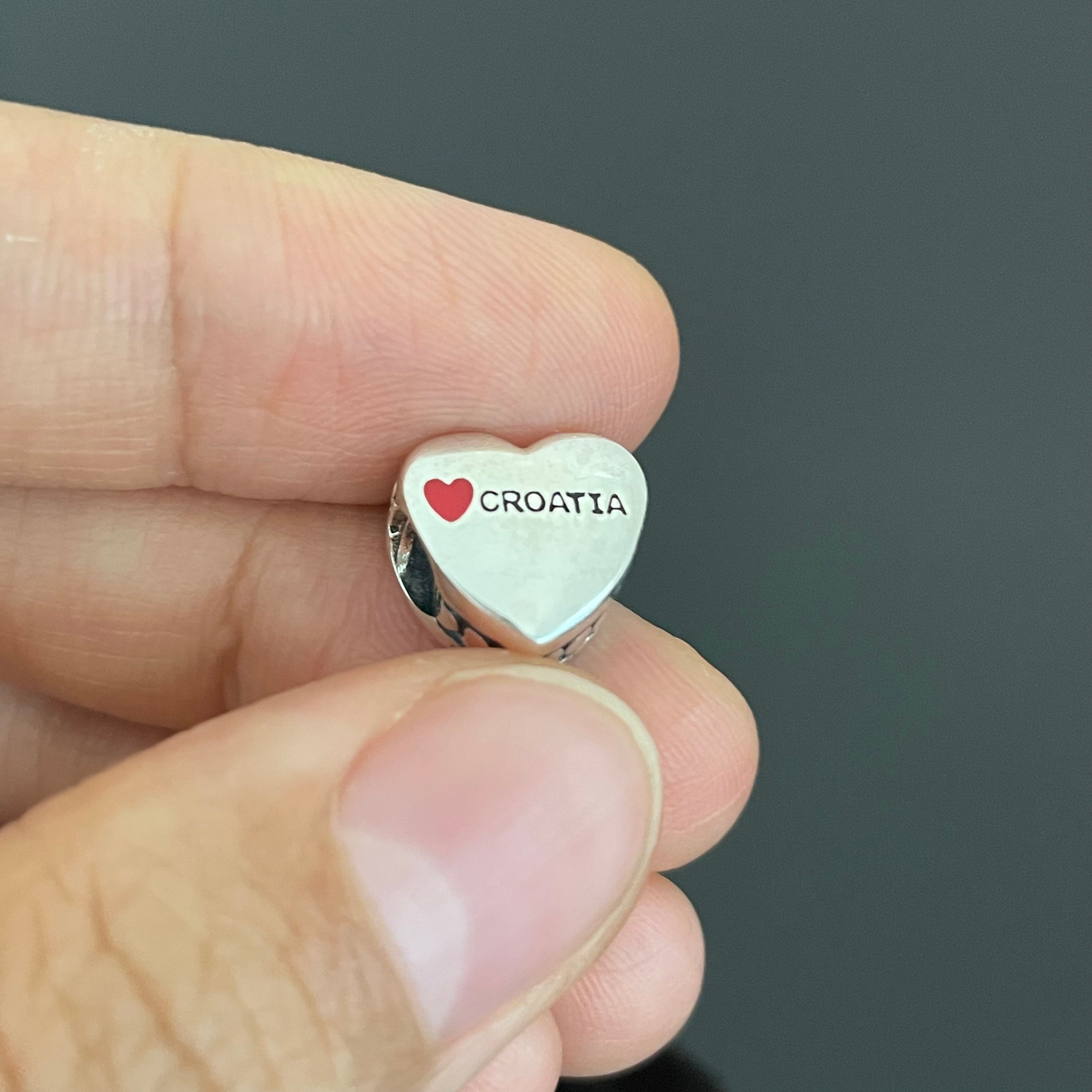 パンドラ クロアチア国旗 ハートチャーム：925スターリングシルバー