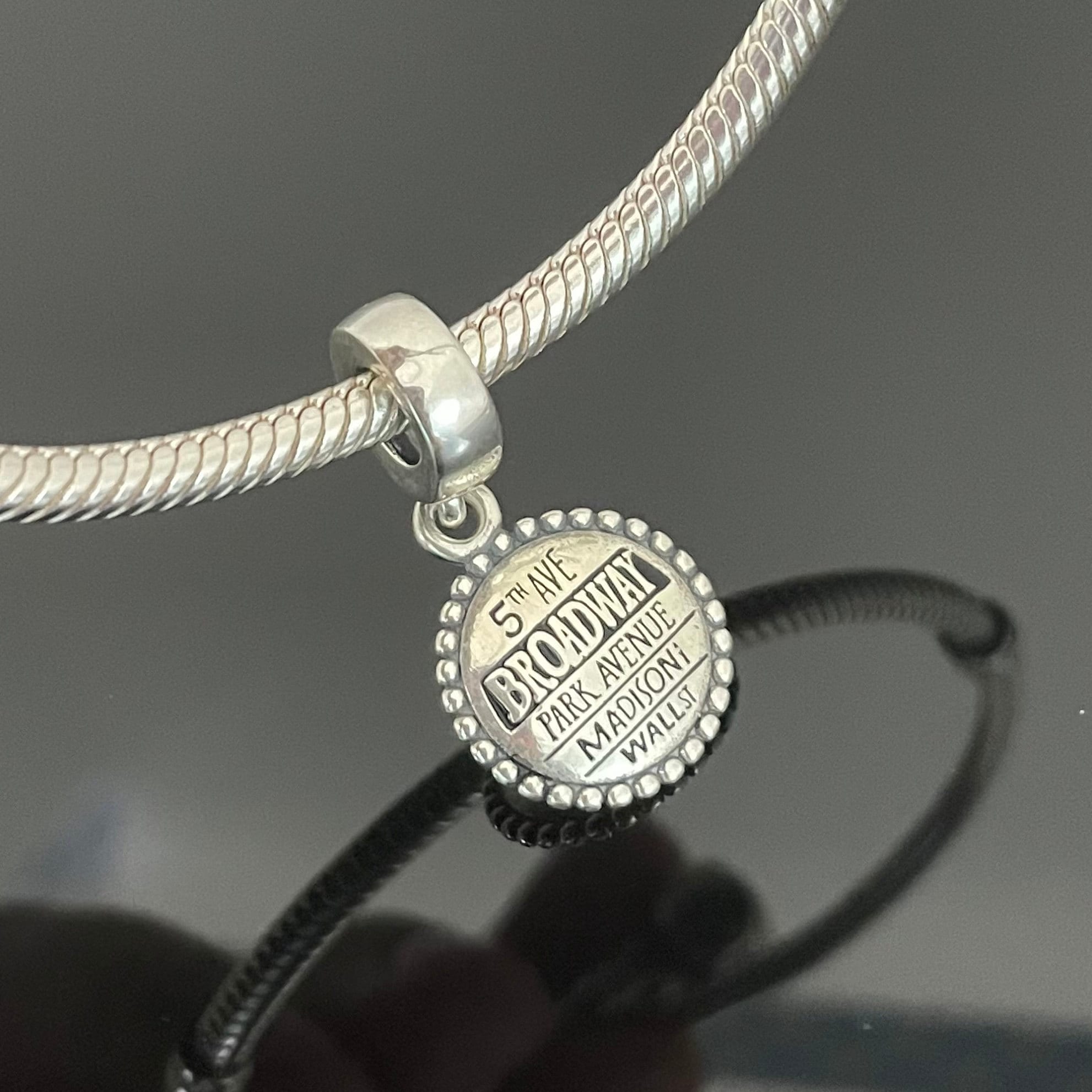 Pandora Broadway Park Avenue Madison Wall St Travel Dangle Charm / 925 Joyería / Encantos para pulsera / Pandora Charms / Regalo del Día de San Valentín