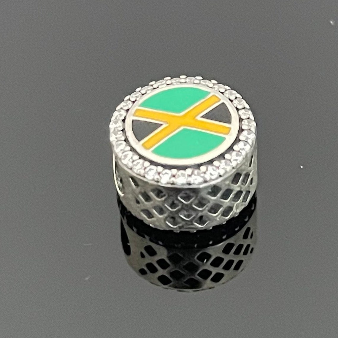 Charm drapeau de la Jamaïque Pandora | Charm exclusif | Bijoux en argent sterling | Breloque pendante pour bracelet et collier | Cadeau pour elle