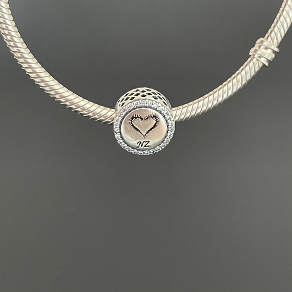 Pandora New Zealand キウイ＆ファーン ギフト限定 ダングルチャーム