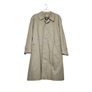 Vintage Burberry London Men&#39;s Trench Rain Coat Size 52 Short Khaki Beige Nova Check Lining Outerwear - Vintage clothing - vintage fashion
