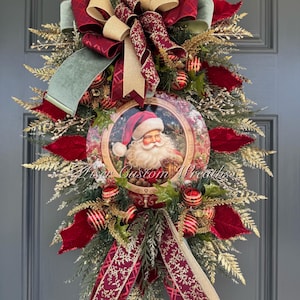 Vintage Santa Claus Swag Wreath: Holiday Door Decor