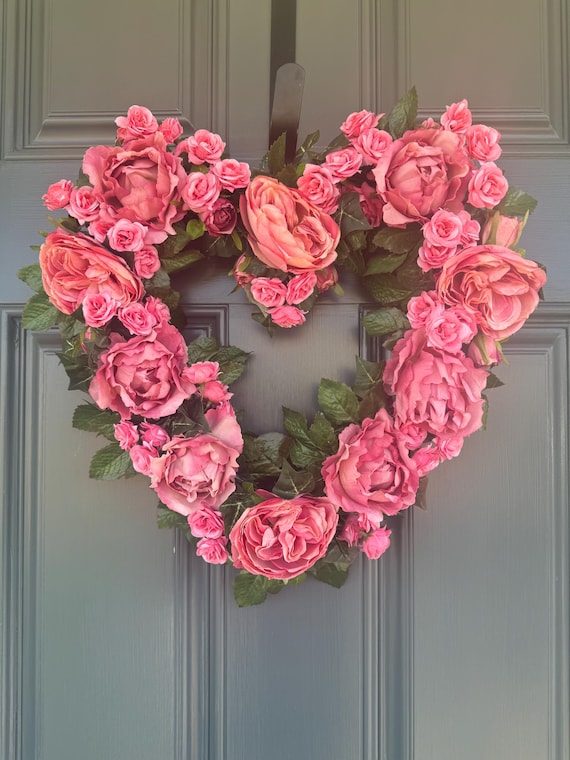 How to Decorate Heart Vine Wreath: Stunning Ideas for Every Season