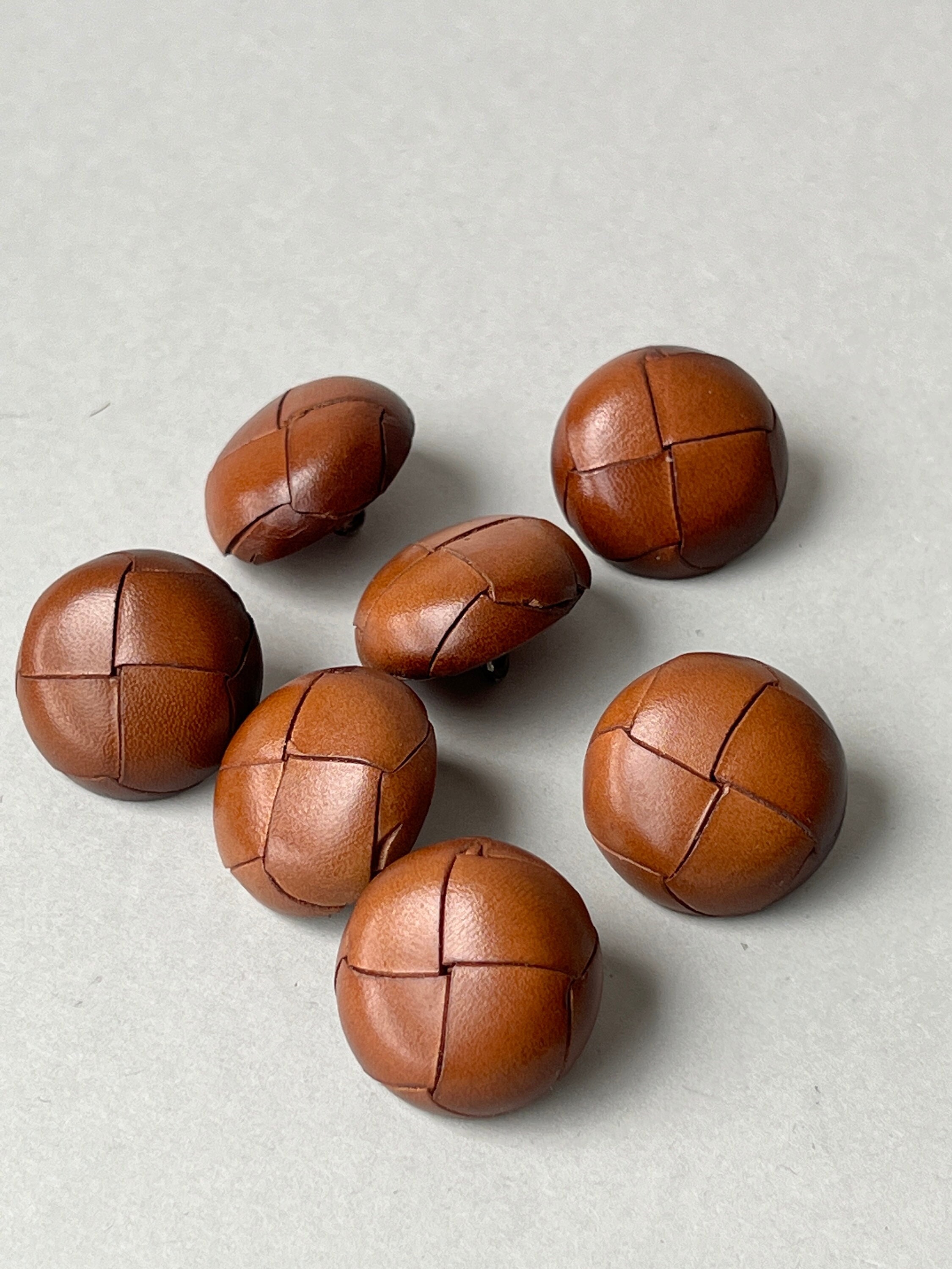 Large Dark Brown Genuine Leather Buttons (Brown, Small)