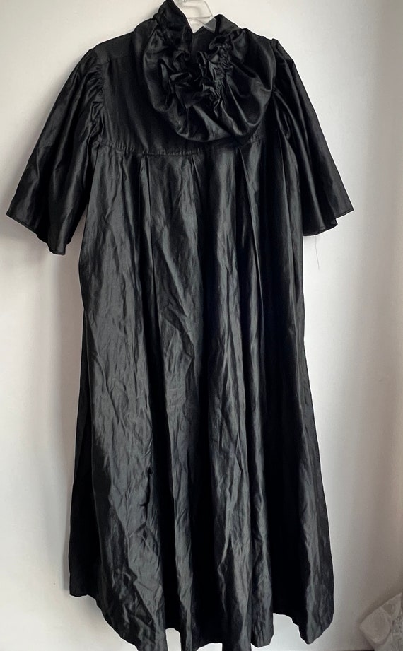 Antique Victorian black silk long cape with pleat… - image 5