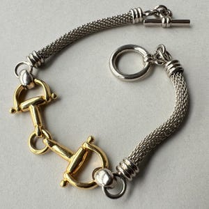 Vintage Mixed Metal Pferd Snaffle Bite Gold Silber Mesh Kettenarmband, Two Tone Knebelverschluss Armband, Reiter Geburtstagsgeschenk L 21 cm