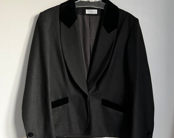 Vintage Weinberg Paris Women's 100% Wool Black Tuxedo Blazer with Velvet Collar and Trimmings, Wedding Tuxedo Jacket for Ladies  Size M
