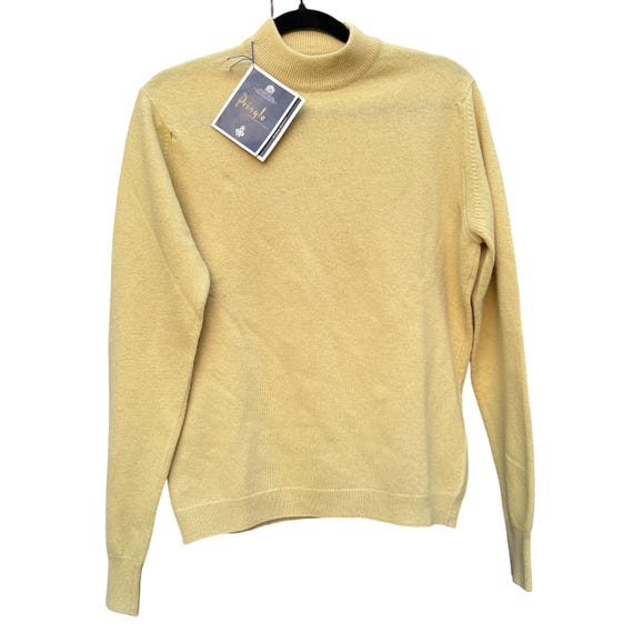 Vintage Pringle of Scotland 100% Wool in Butter Yellow Jumper, Knitwear, Minimalist Classic Quality Pullover Sweater NWT Sz S/ 36