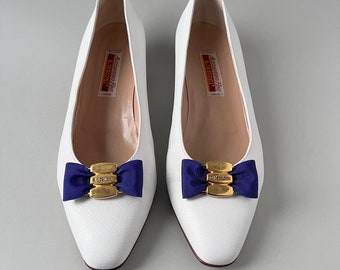 Vintage A Testoni white leather ballerina flats with blue bow &kitten heels,  low heel round toe Italian leather pumps EU 39.5 US9 UK 7