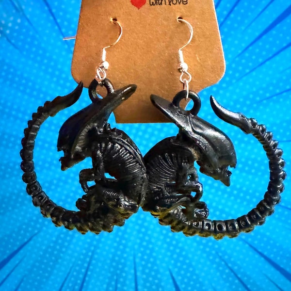 Xenomorph Alien Hoops | Ridley Scott's Sci-Fi Geek Jewelry - Cosplay Horror Gift (3D Printed Resin)