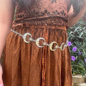 Metal Crescent Moon Waist Chain Belt With Crystal Stars Metal Crescent Moon Waist Chain Belt With Crystal Stars