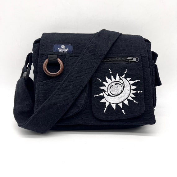 【保証書付】 Bag Crossbody Messenger With Handmade Embroidery/ Moon Sun バッグ
