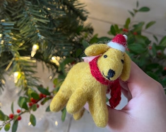 Adorno navideño de perro hecho a mano, regalo de Navidad hecho a mano, amuleto navideño de fieltro, decoración navideña de lana de fieltro, decoración para árbol de Navidad, regalo de animal de fieltro