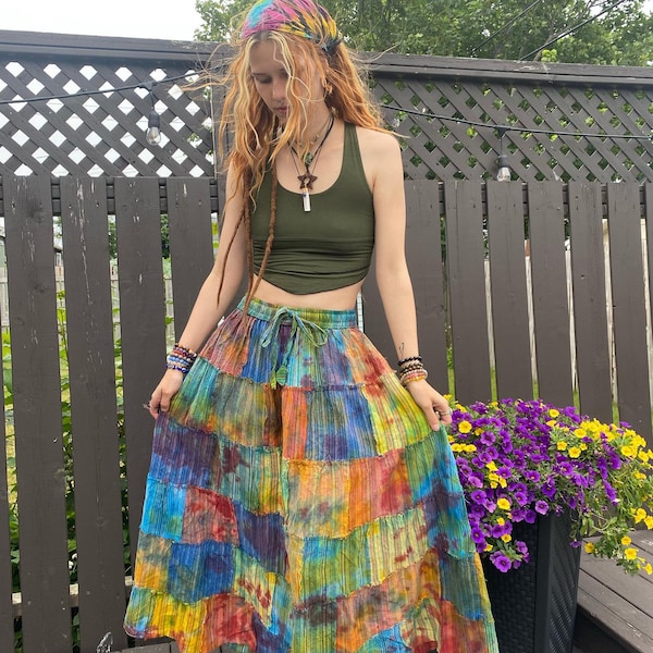 Tie Dye Patchwork Rock, Handgemachter Boho Hippie Stil, Grunge Rough Patchwork Hippie Rock, Cottage Kern, Baumwolle Patchwork Rock