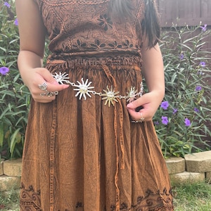 Celestial Sun Chain Belt, Costume Jewelry, Boho Hippie Aesthetic Belt, Vintage Vibe Adjustable Metal Body Chain, Gold And Silver Link Chain