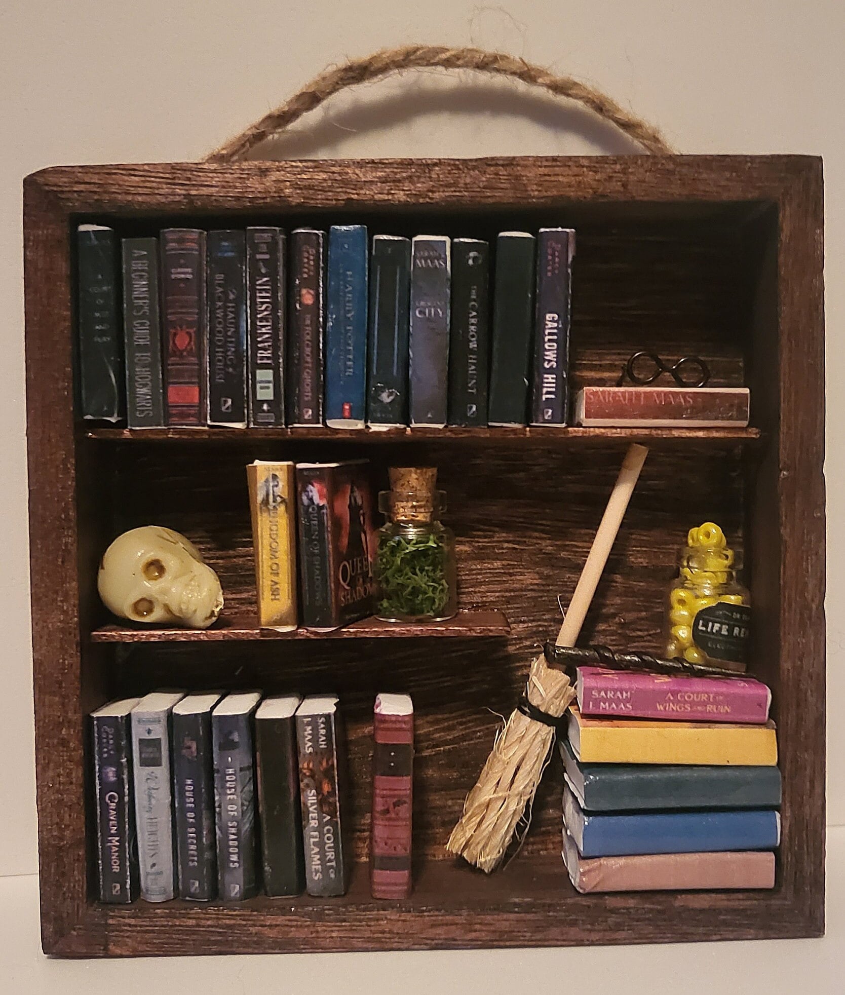 Customizable and Stackable Miniature Shadowbox by Scott's 3D
