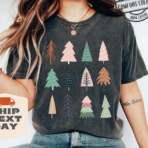 Sapin de Noël Comfort Colors®, Chemise de Noël pour femme, Chemise de Noël fraîche de la ferme, Joyeux Noël, Col rond de Noël, Sapin de Noël