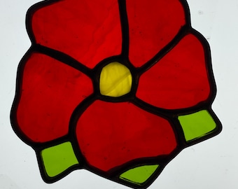 赤いステンドグラスの花