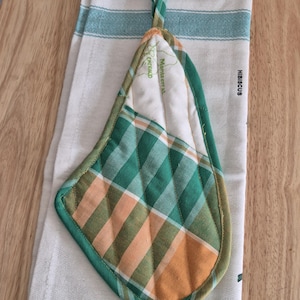 A Montserrat Island- Shaped Fabric Pot Holder, Hot Pad, Accessory for Kitchen