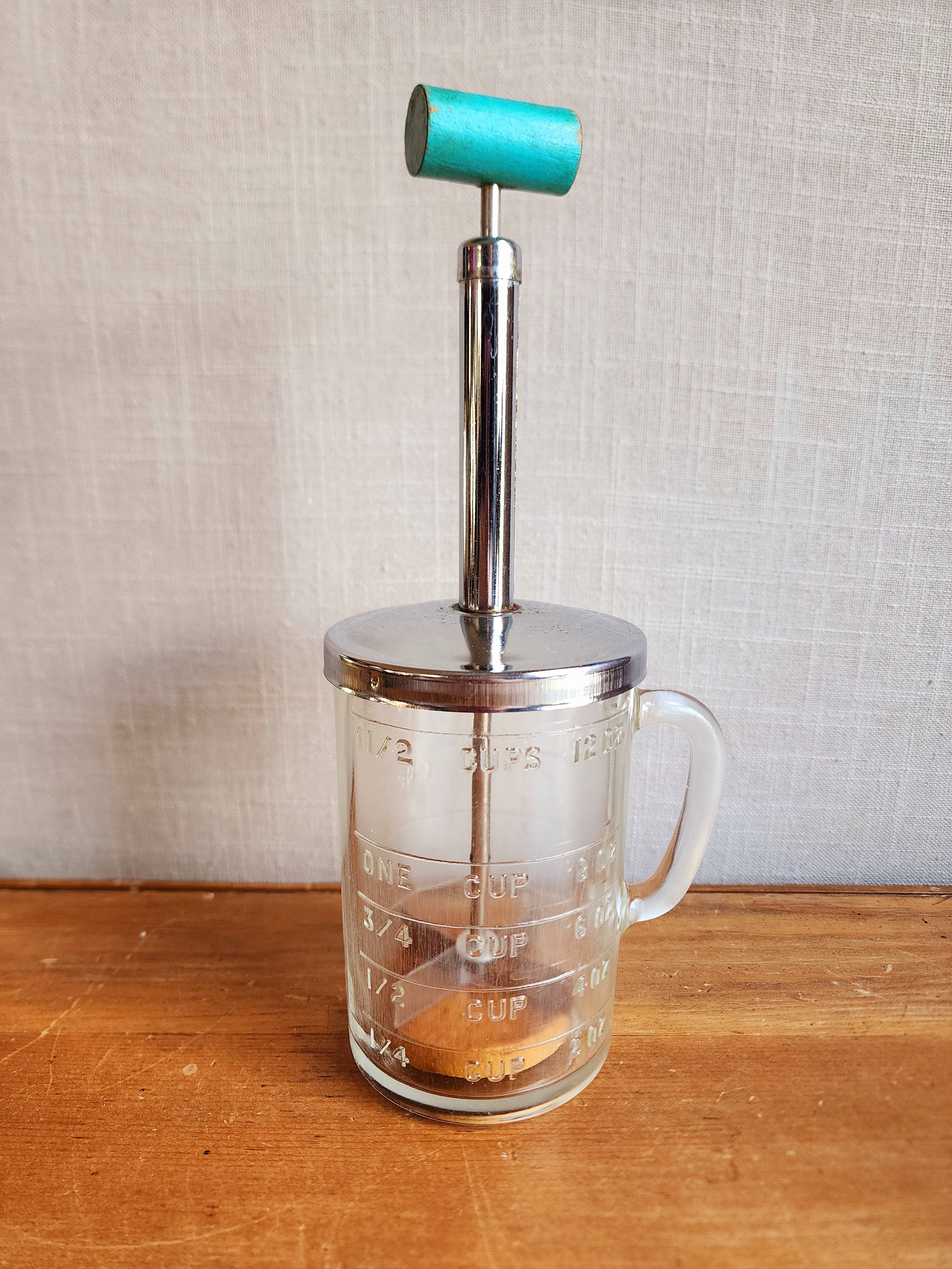 Vintage Automatic Food Hand Chopper and Measuring Cup Clear 