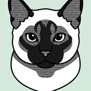 K&ouml;nnte beinhalten: Eine stilisierte grafische Illustration eines Siamkatzenkopfes mit dunkelbraunen Ohren und einer dunkelbraunen Gesichtsmaske. Das Fell der Katze ist mit Zeilen von Computercode gef&uuml;llt. Unten im Bild steht der Text /* Coding Companions */.