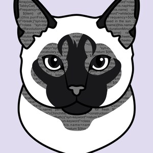 K&ouml;nnte beinhalten: Eine stilisierte Illustration eines Siamkatzenkopfes mit dunkelbraunen Ohren, Gesichtsmaske und Nase. Das Fell der Katze ist mit grauem Computercode-Text gef&uuml;llt. Die Katze hat gro&szlig;e schwarze Augen mit wei&szlig;en Highlights. Unten steht /* Coding Companions */.