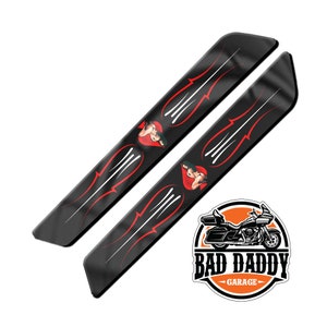 Pin Up Girl On Red Spade Pinstripe - Aftermarket Saddlebag Inserts - Fits Harley Davidson Touring Baggers - Made in USA (2014 and Newer)