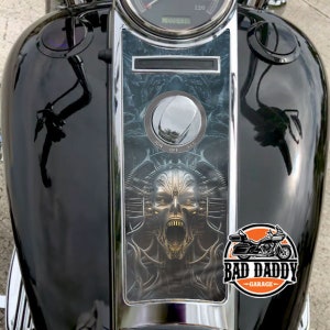 Screaming Skeleton Skull Steam Punk | Dash Insert Fits Harley Davidson Road King Fuel Tank Instrument Dash Panel Console 2008 + Gloss Finish