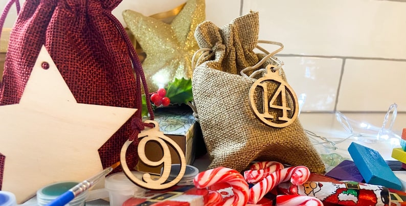 Christmas Advent Calendar numbered bag countdown set image 6