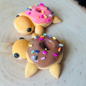 Whimsical Donut Clay Figure,Adorable Turtle Sculpture,Desk Buddy, Delightful Dessert Sculpture,Unique Playful Gift,Kawaii aesthetics