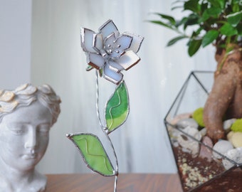Stained glass flower Suncatcher Everlasting, Table plant cactus decor, Home Garden stake, Mother’s Day gift, Outdoor and gardening decor