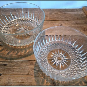Vintage 1970s Set of 2 Arcoroc French Crystal Fruit/Salad Bowls, Clear Diamond Starburst Pattern, 7.75” and 9”. 28 Dollars. OPDC-0169