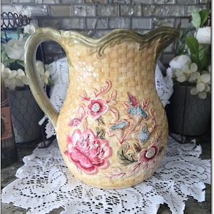 Vintage Longaberger Majolica Garden Pitcher or Vase – Embossed Basket Weave Pottery Holds 80 Oz. 42 Dollars. OPDC-0339