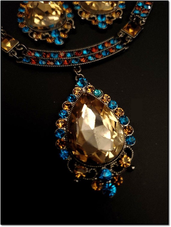 Vintage Turquoise, Firelight, and Amber-Colored C… - image 8