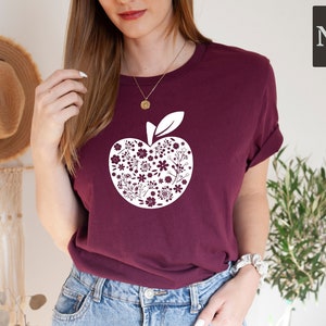 Apple Teacher Shirt, Teacher Tshirt, Back To School Gift,Apple Teacher Shirt,First Day of School Tecaher Tee,Elementary School Teacher Shirt