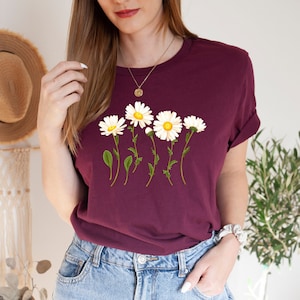 Daisy Summer Time T-Shirt, Wildflower Tee, Cute Daisy Shirt, Daisy Women&#39;s Shirt, Summer Time Shirt, Daisy Flower Tee, Daisy Gift Woman