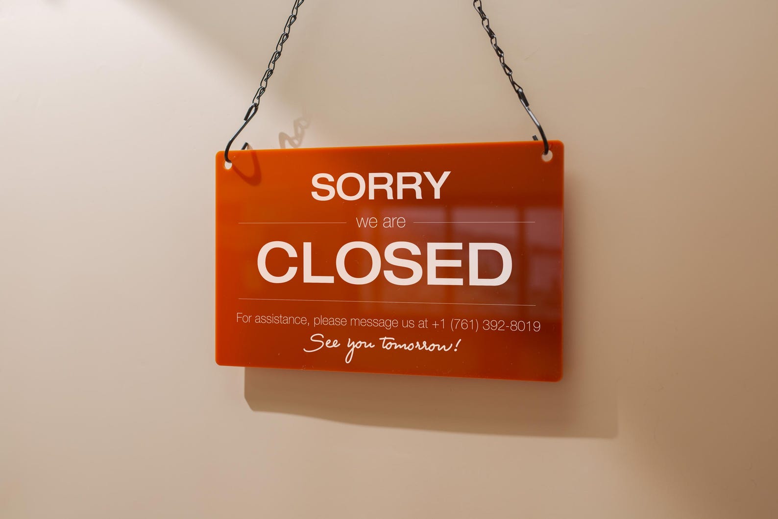 Hanging Acrylic Sign & Black Metal Chain (D6) - 11.5x7