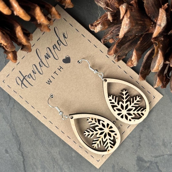 Snowflake Earring Oval Earrings – Snowy Winter Eco-Friendly, Lightweight Dangle Earrings, Perfect Christmas and Holiday Jewelry Gift for Her