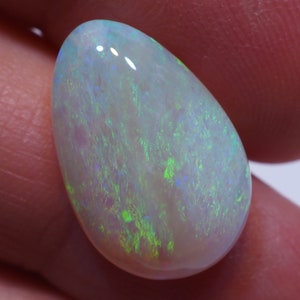 Crystal Opal from Lightning Ridge 6.4ct | Natural Australian Opal Gem