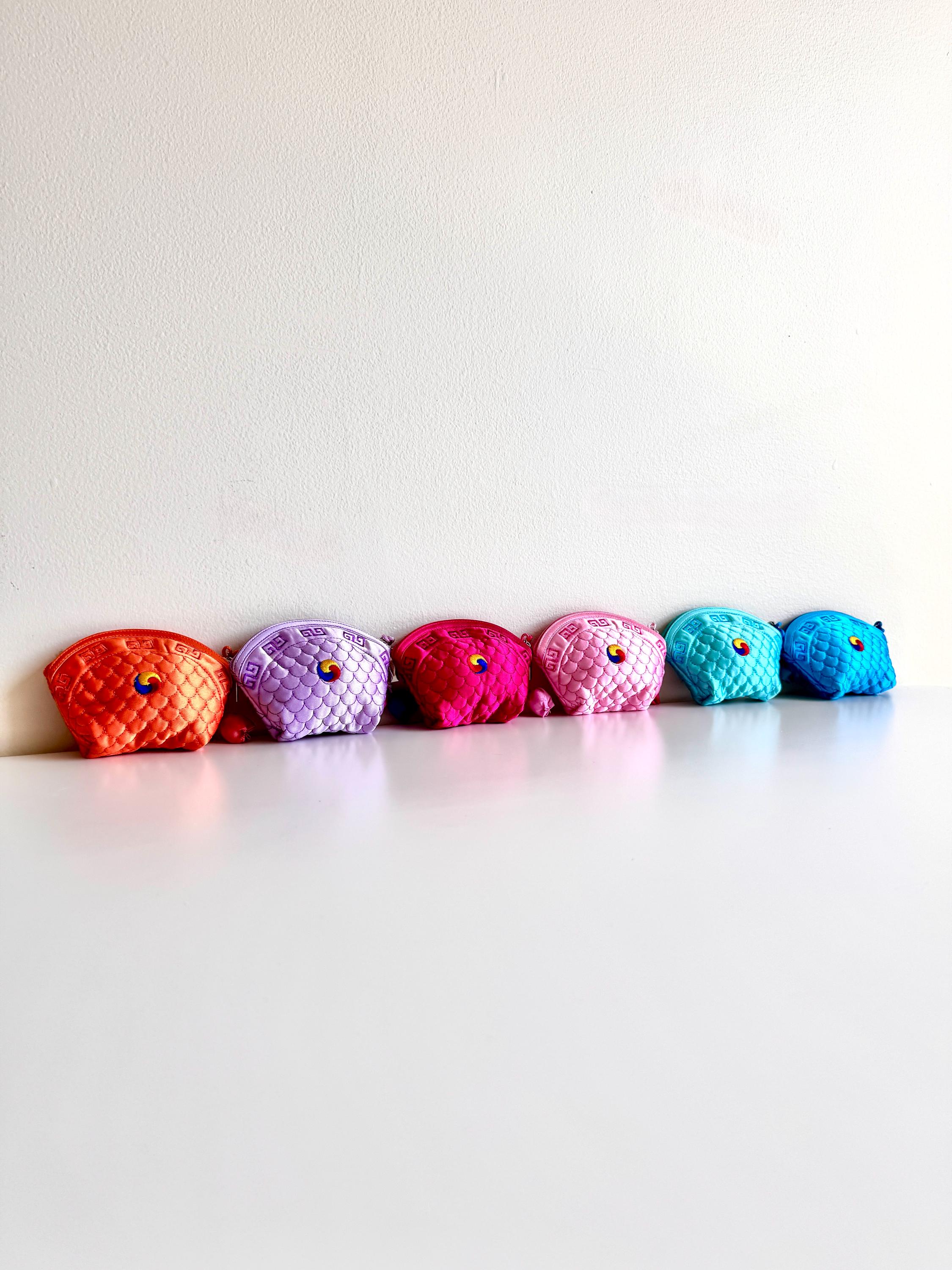 韓国伝統のコインポーチ｜ノリゲタッセル付き刺繍ミニ財布｜マルチ 