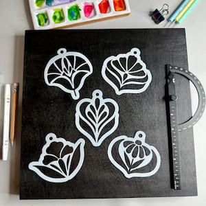 Floral Mandala Stencil Set – Set of 5 Designs (S/M/L Options)