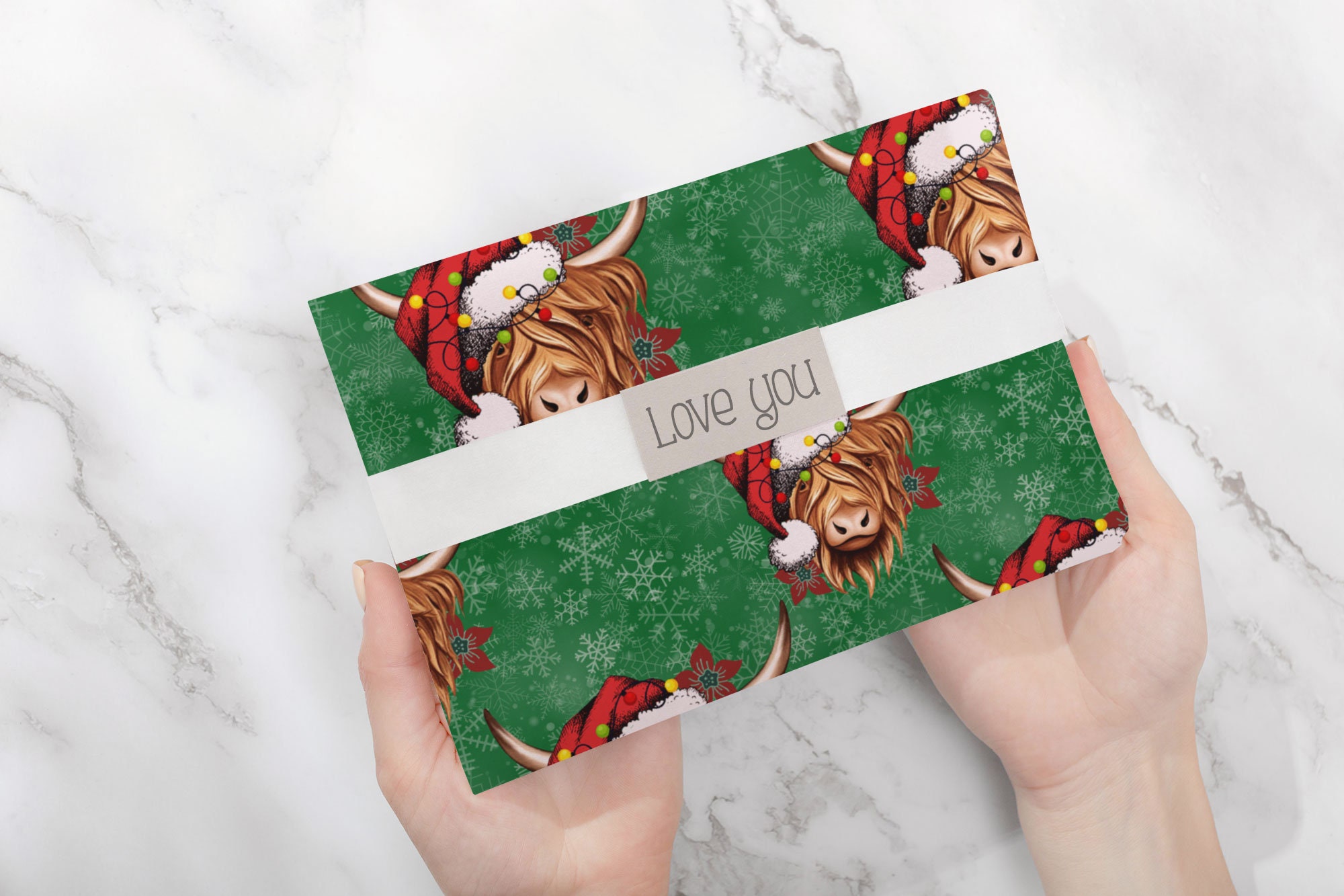 Highland Cow Wrapping Paper Christmas Present Illustrated Xmas -  in  2023