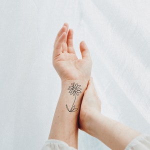 Daisy April Flower, Birth Flower Line Art Tattoo Drawing Design