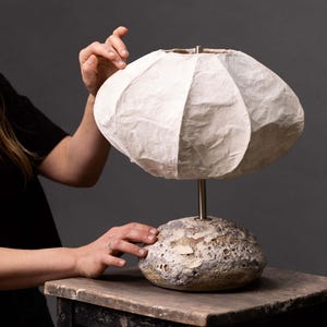Minimalist Sculptural Ceramic Lamp – Handmade Modern Light for Clean, Nordic-Inspired Interiors – Unique Lighting for Bedroom or Living Room