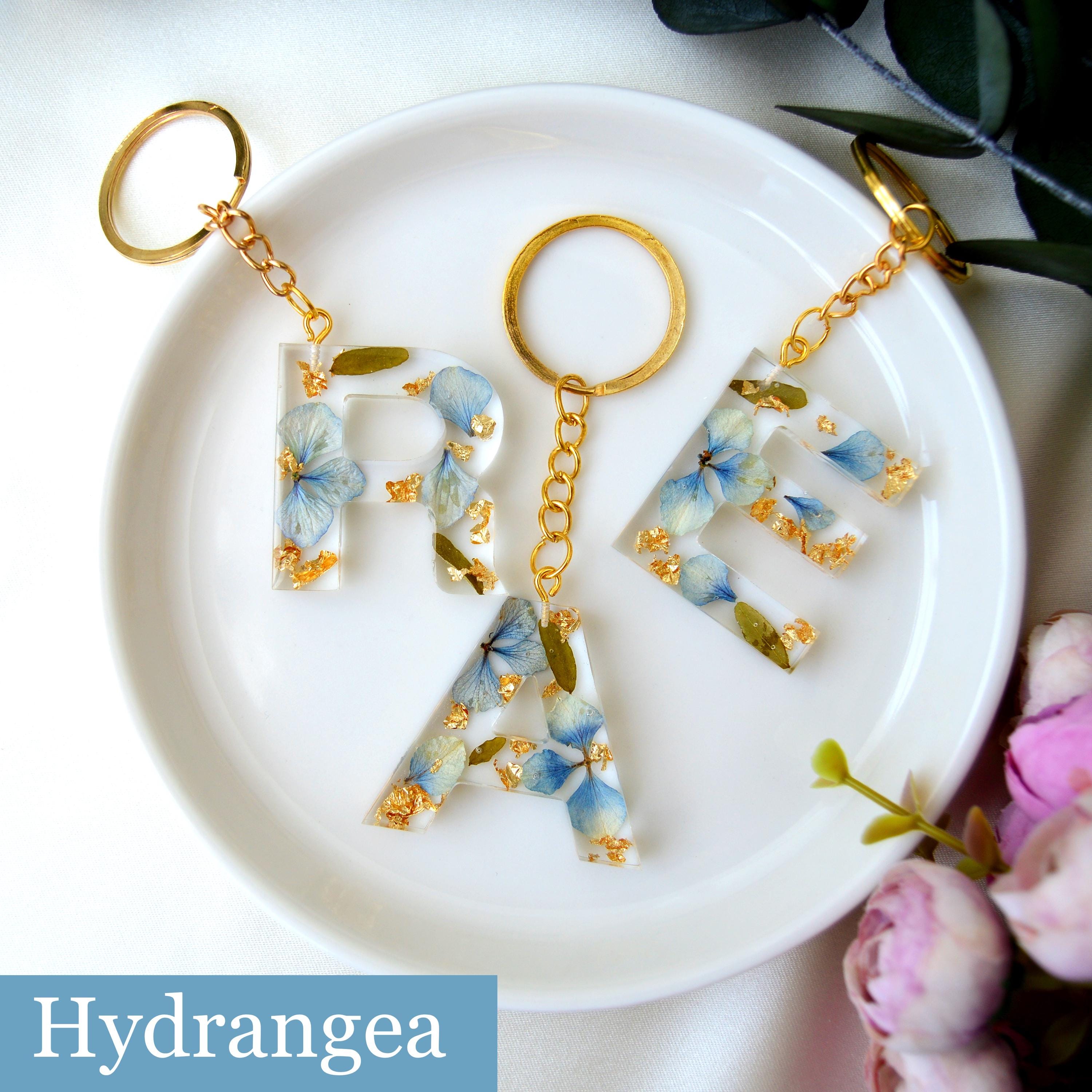 Flower Resin Initial Keychain, Personalized Letter Keyring - Etsy
