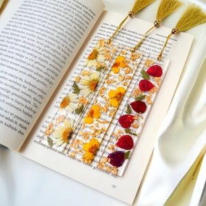 Pressed Flower Custom Bookmark With Tassel, Resin Floral Bookmark, Book Lover Gift, Student Gift, Gifts,Real Dried Flowers, Favors,Christmas